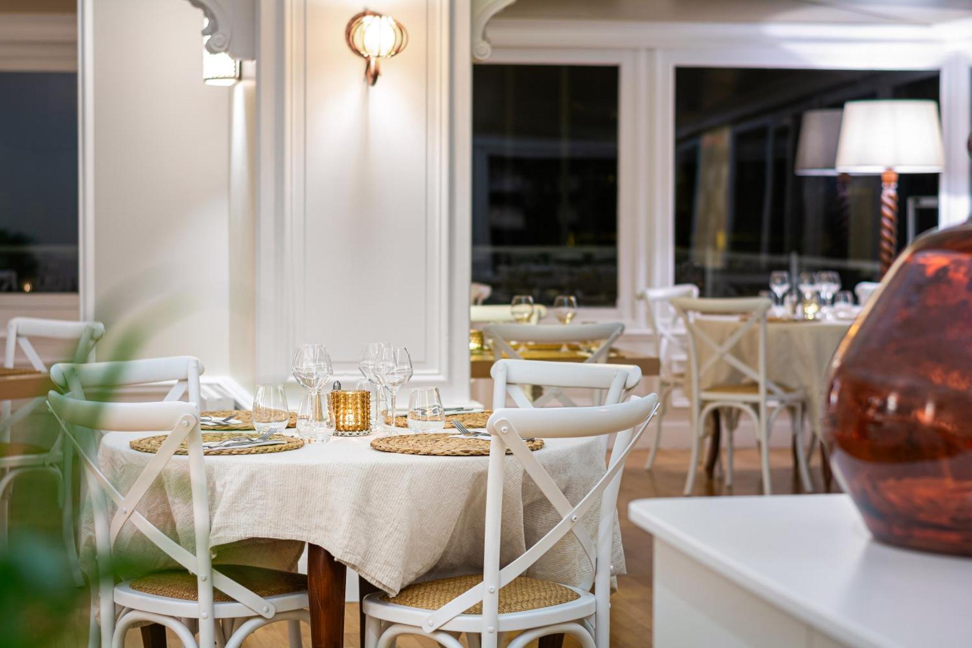 Hotel De La Plage Courseulles-sur-Mer Eksteriør bilde