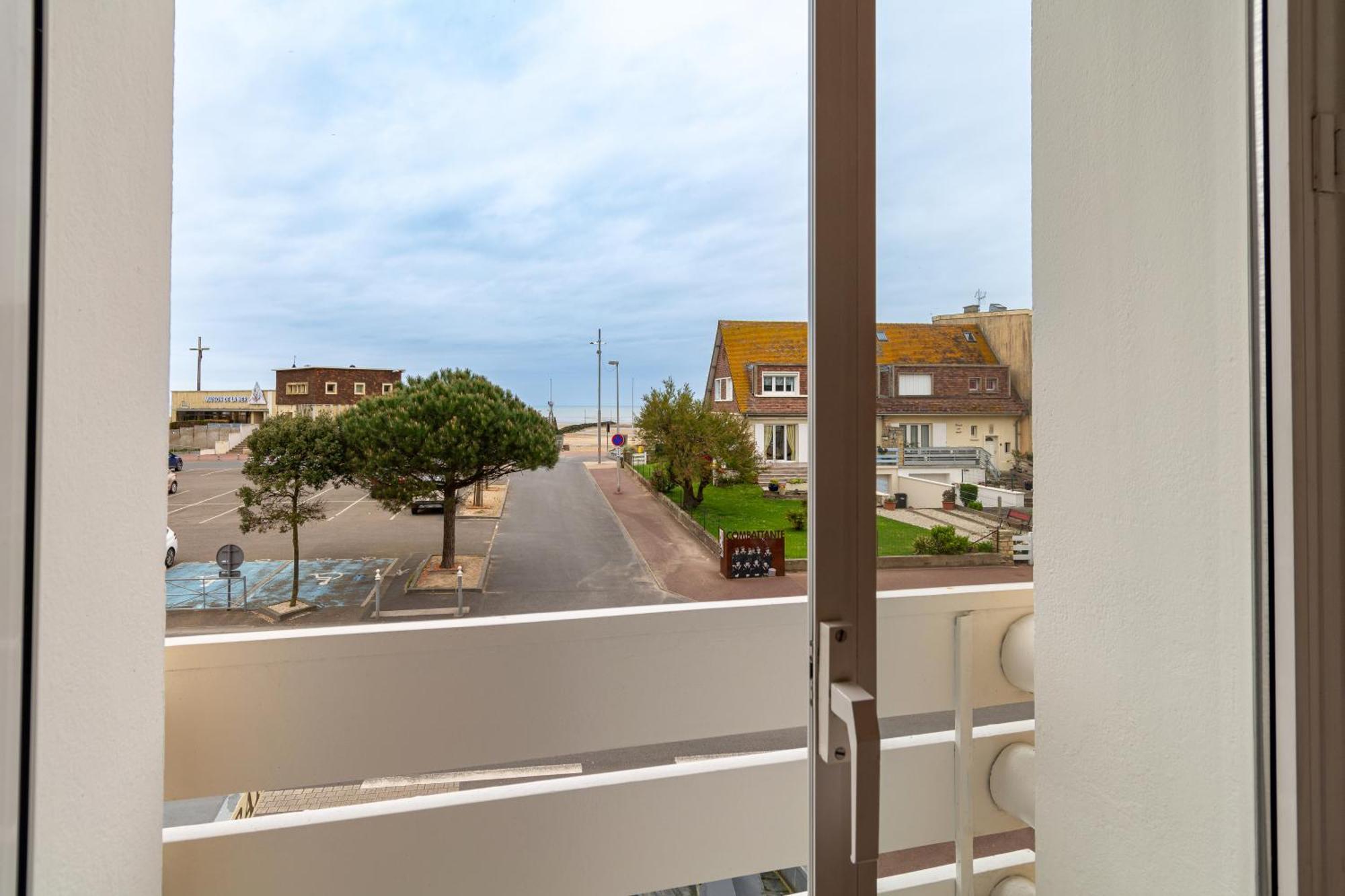 Hotel De La Plage Courseulles-sur-Mer Eksteriør bilde